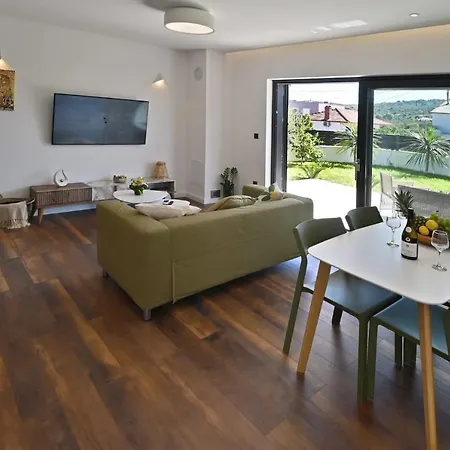 דירה Historic Village סלאטינה