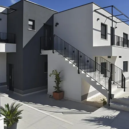 Historic Village דירה *