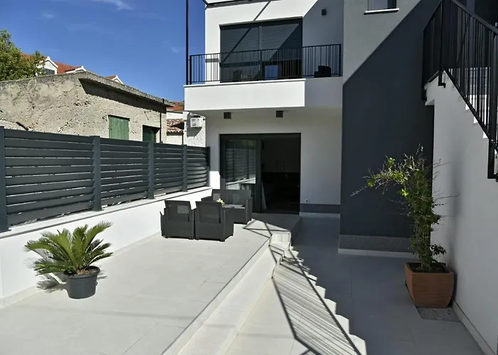Historic Village Apartament