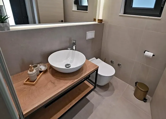 Historic Village Apartament *